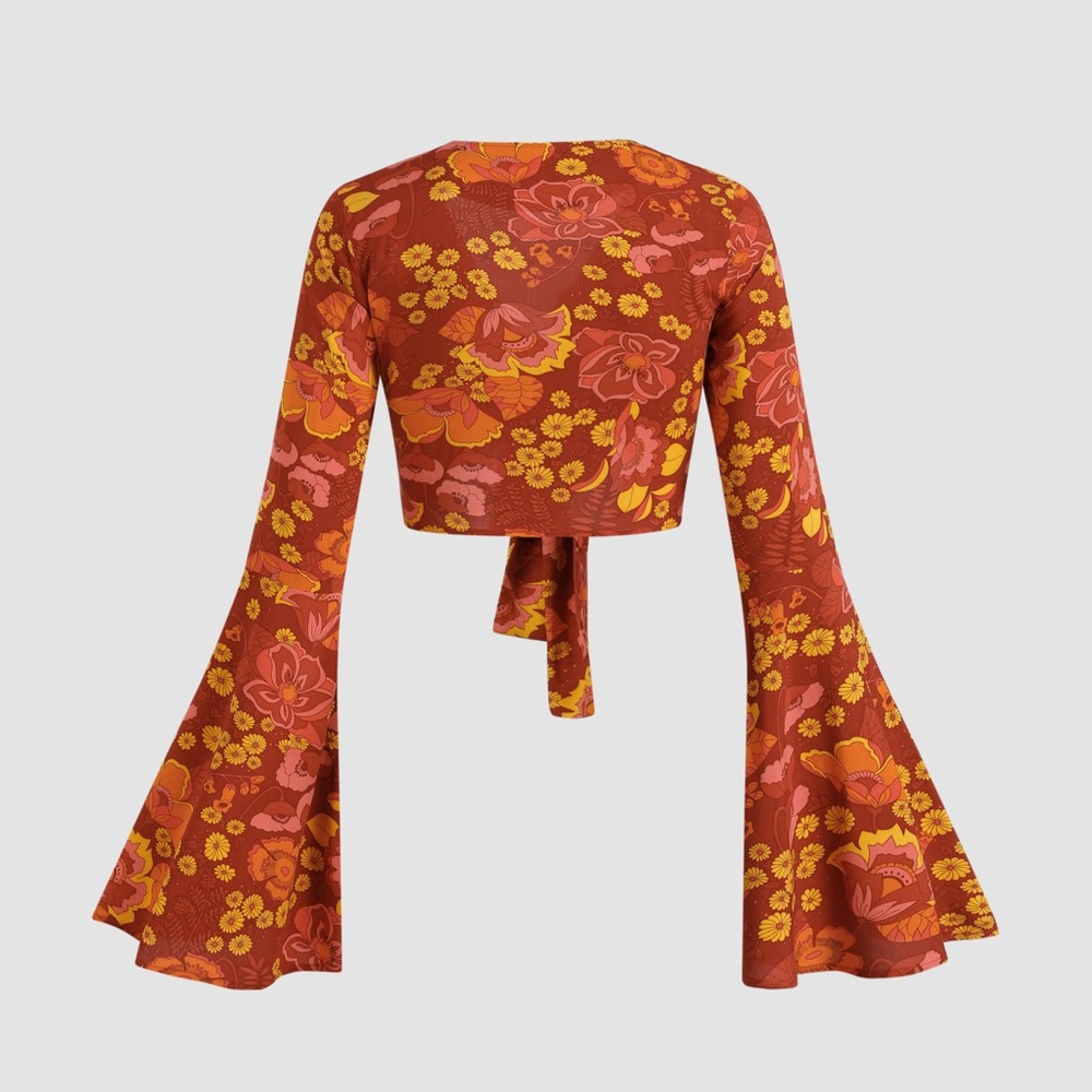 Floral Front Tie Bell Sleeve Crop Top Large & Medium Shorts - Picture 2 of 10